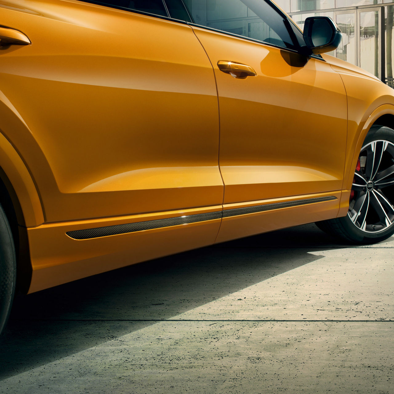 Listwa ozdobna z karbonu